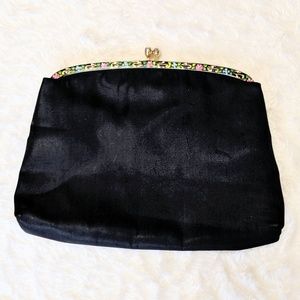 HL Harry Levine Clutch